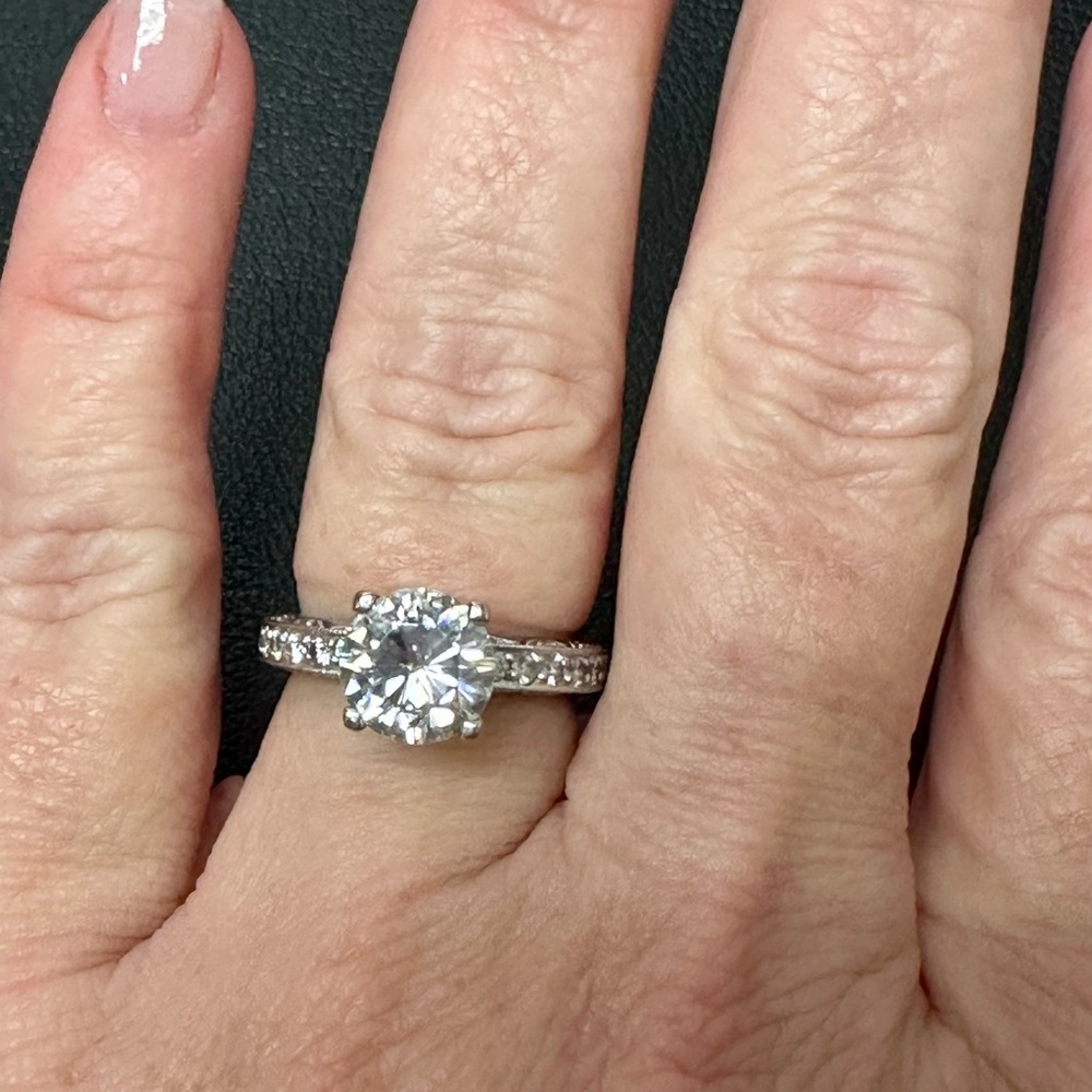 Tacori 18k white gold engagement ring